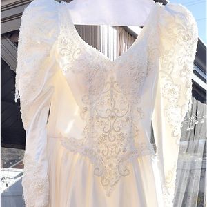MORI LEE…Wedding Gown…Size  6